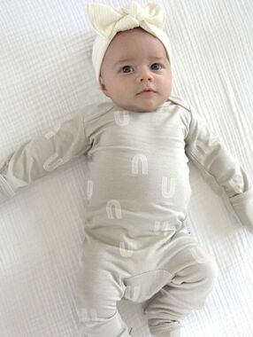 Gunamuna Grey Rainbow Print Convertible Footie Pajama Sleeper | 3-6M
